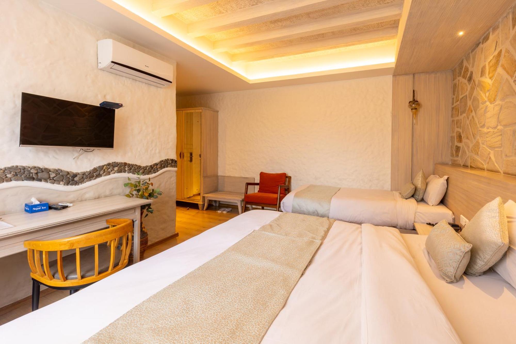 Arushi Boutique Hotel Kathmandu Ngoại thất bức ảnh